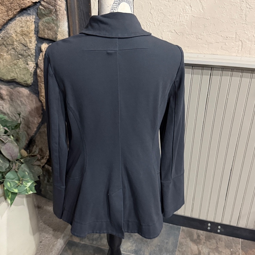 White House Black Market Charcoal Asymmetric Button Blazer - Picture 4 of 7